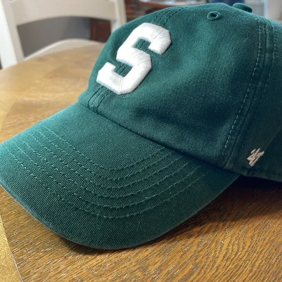 Michigan State Spartan’s green fitted hat - Picture 9 of 9